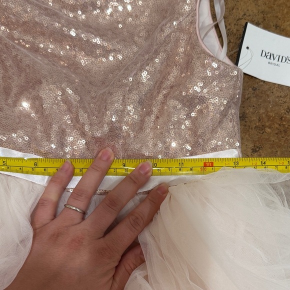 New David’s Bridal Flower Girl Tulle Dress Tie Waist Sz 10 Open Back Rose Gold - Picture 11 of 12